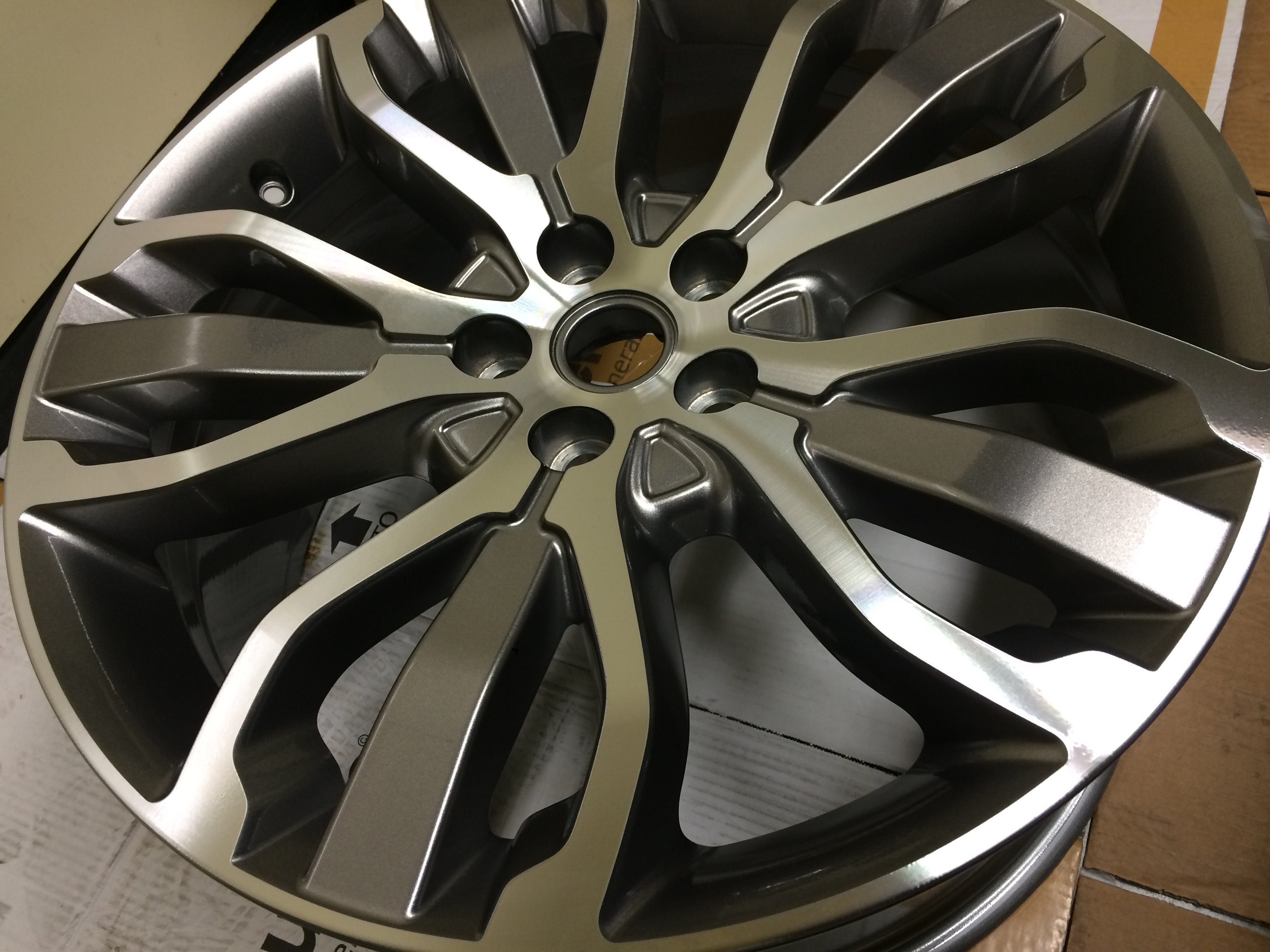 Cerchi Range Rover Sport - Dettaglio 3